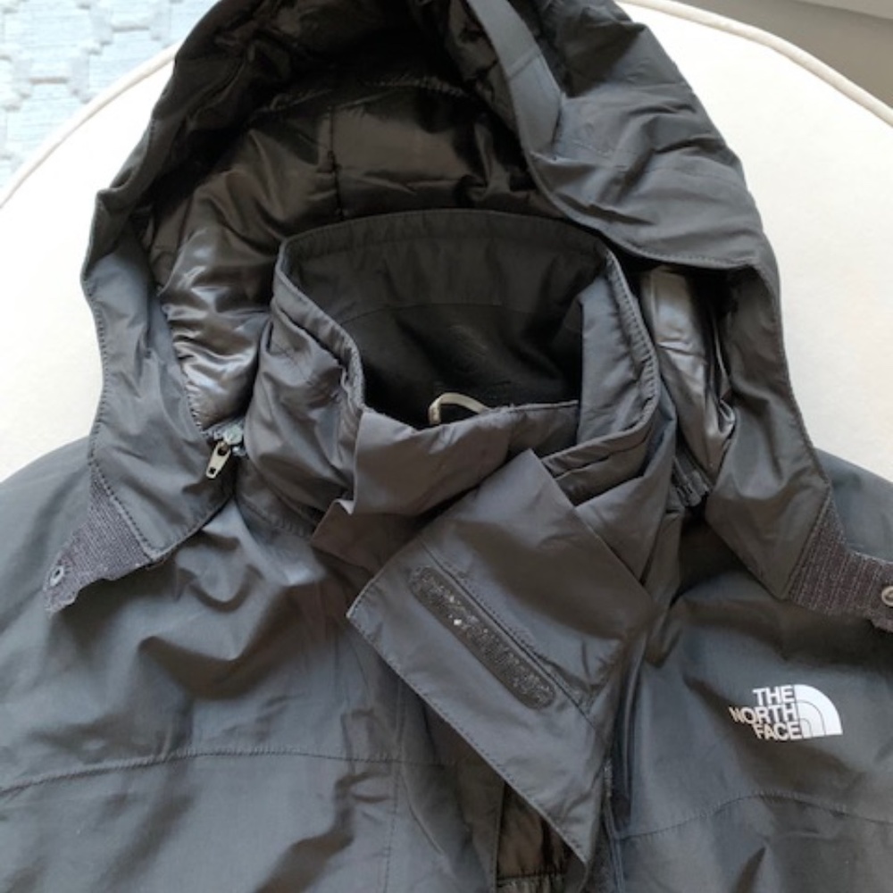 North Face Black Ski Coat - Picture 8 of 8
